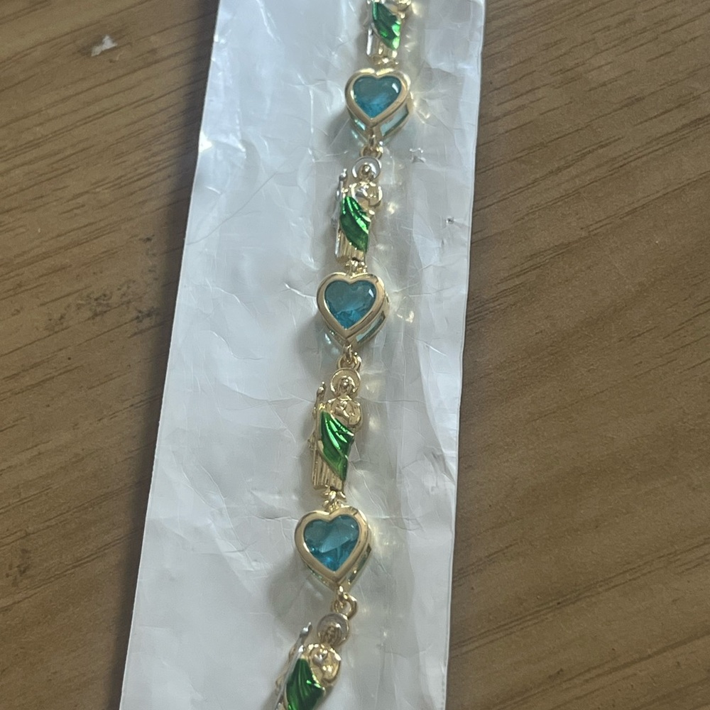 Gold and Green Heart Bracelet